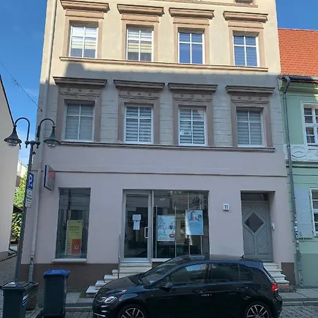 Apartmán *central_50m2_kitchen_washer_netflix_parking *
